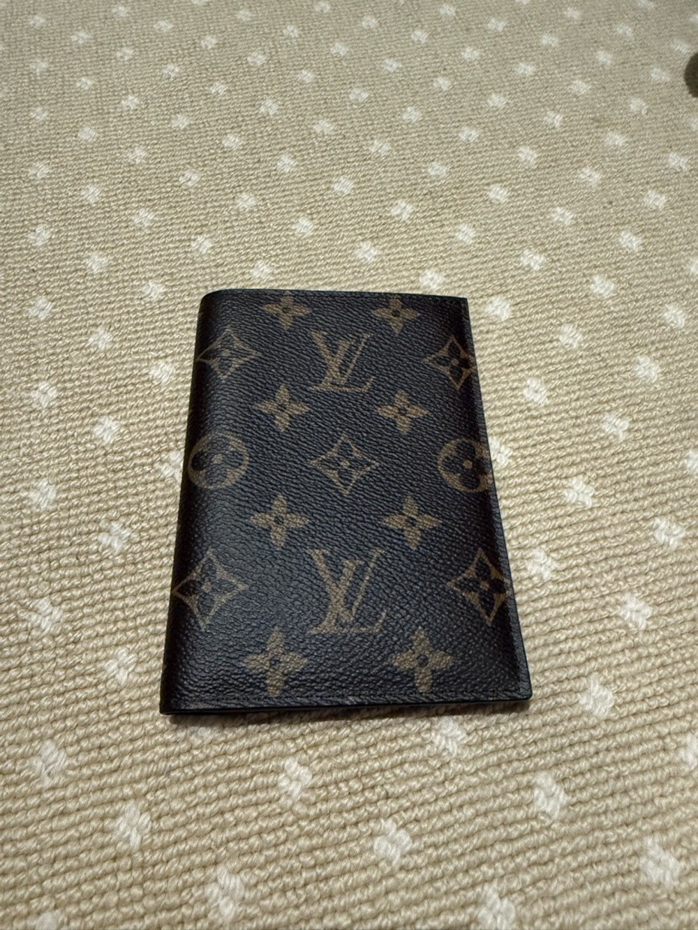 Louis Vuitton Brown and Tan Monogram Passport Cover - Picture 3 of 9